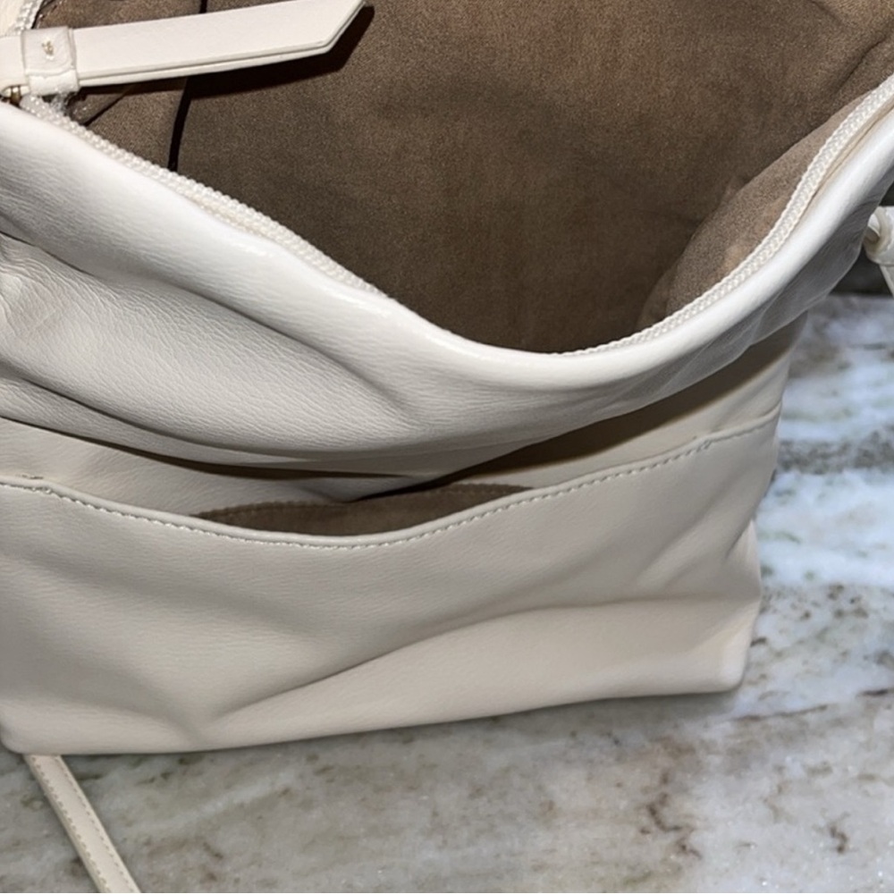Elizabeth and James Sloane Vegan Crossbody Purse - Picture 8 of 14